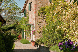 gaiole tuscany farmhouse 9